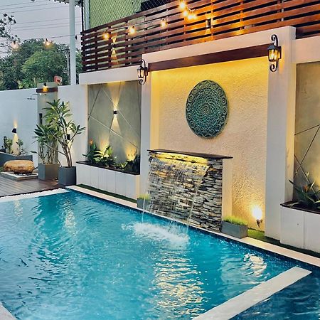 8 Plus Luxury Apartments Negombo Ngoại thất bức ảnh