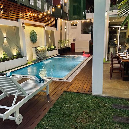 8 Plus Luxury Apartments Negombo Ngoại thất bức ảnh