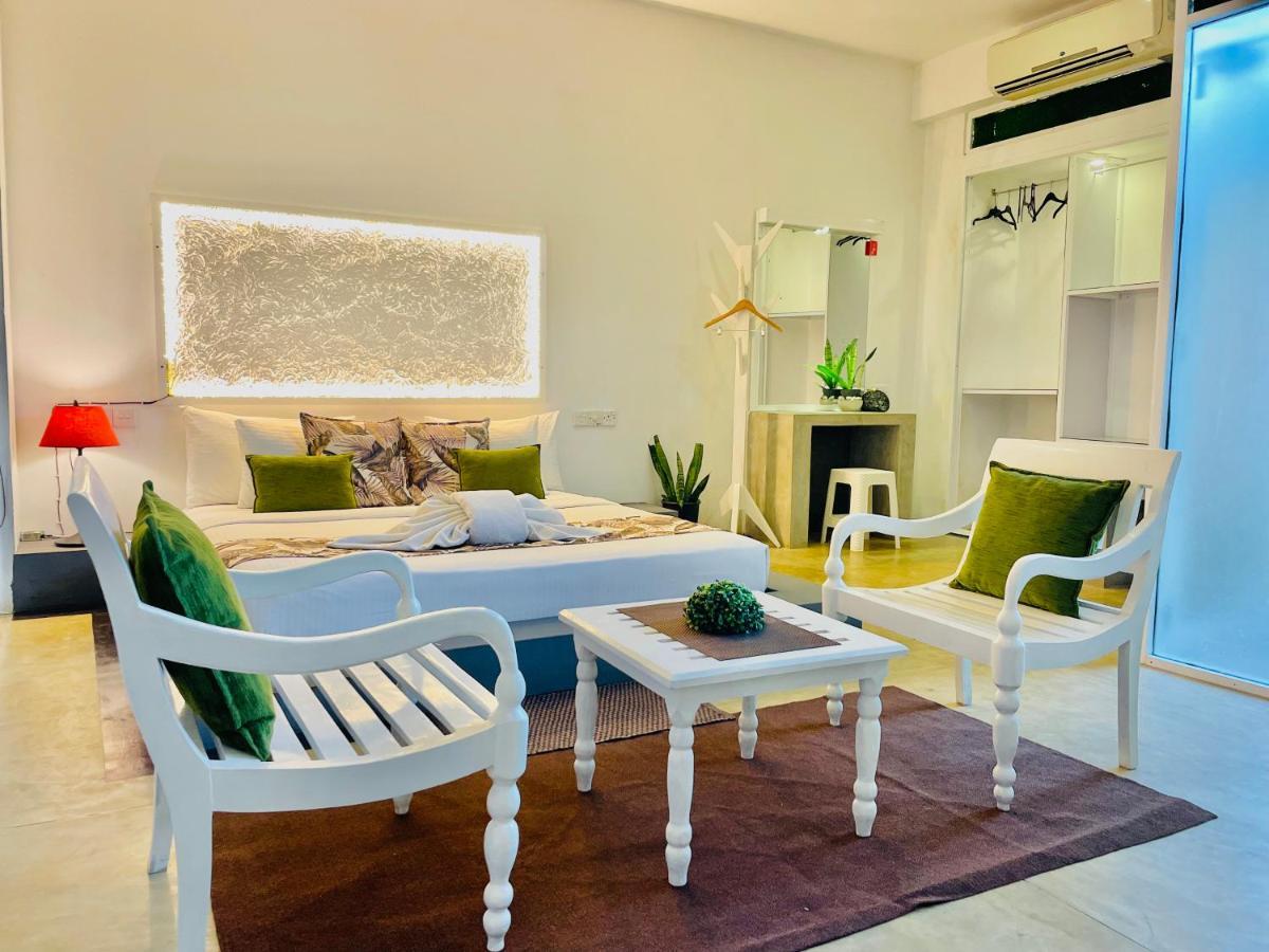 8 Plus Luxury Apartments Negombo Ngoại thất bức ảnh