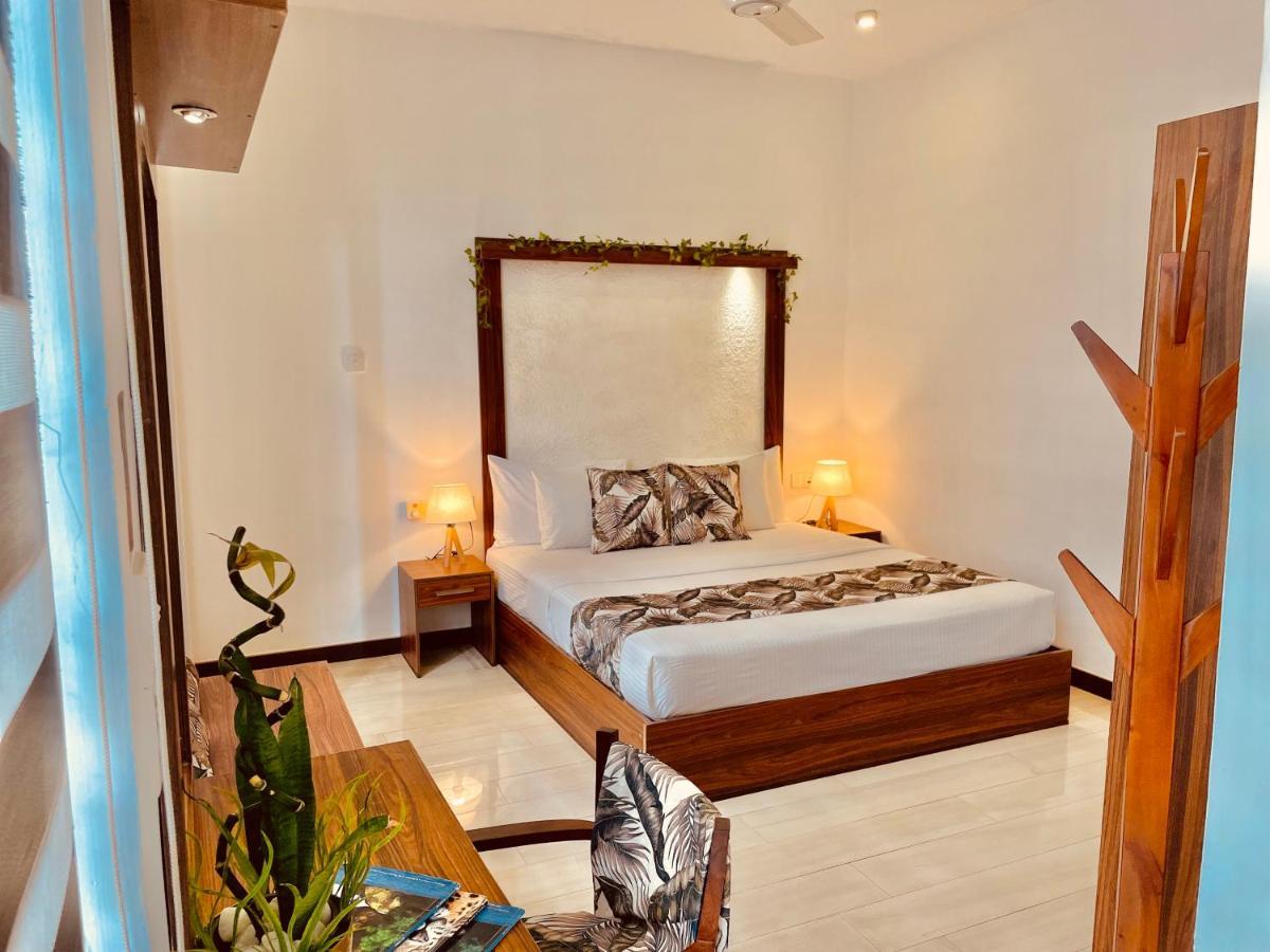 8 Plus Luxury Apartments Negombo Ngoại thất bức ảnh