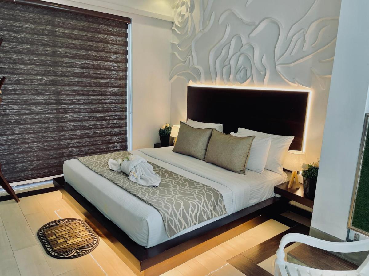 8 Plus Luxury Apartments Negombo Ngoại thất bức ảnh