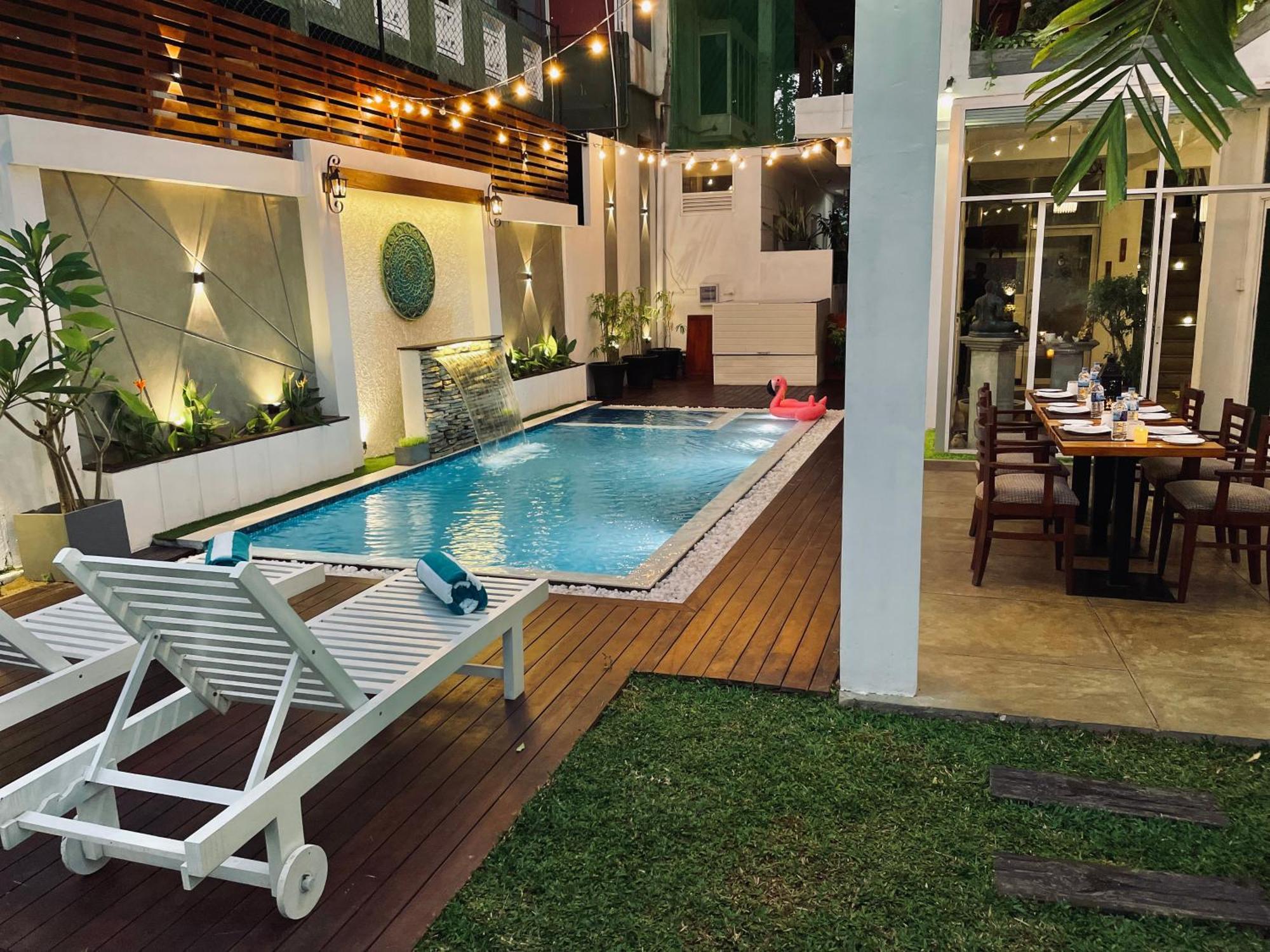 8 Plus Luxury Apartments Negombo Ngoại thất bức ảnh