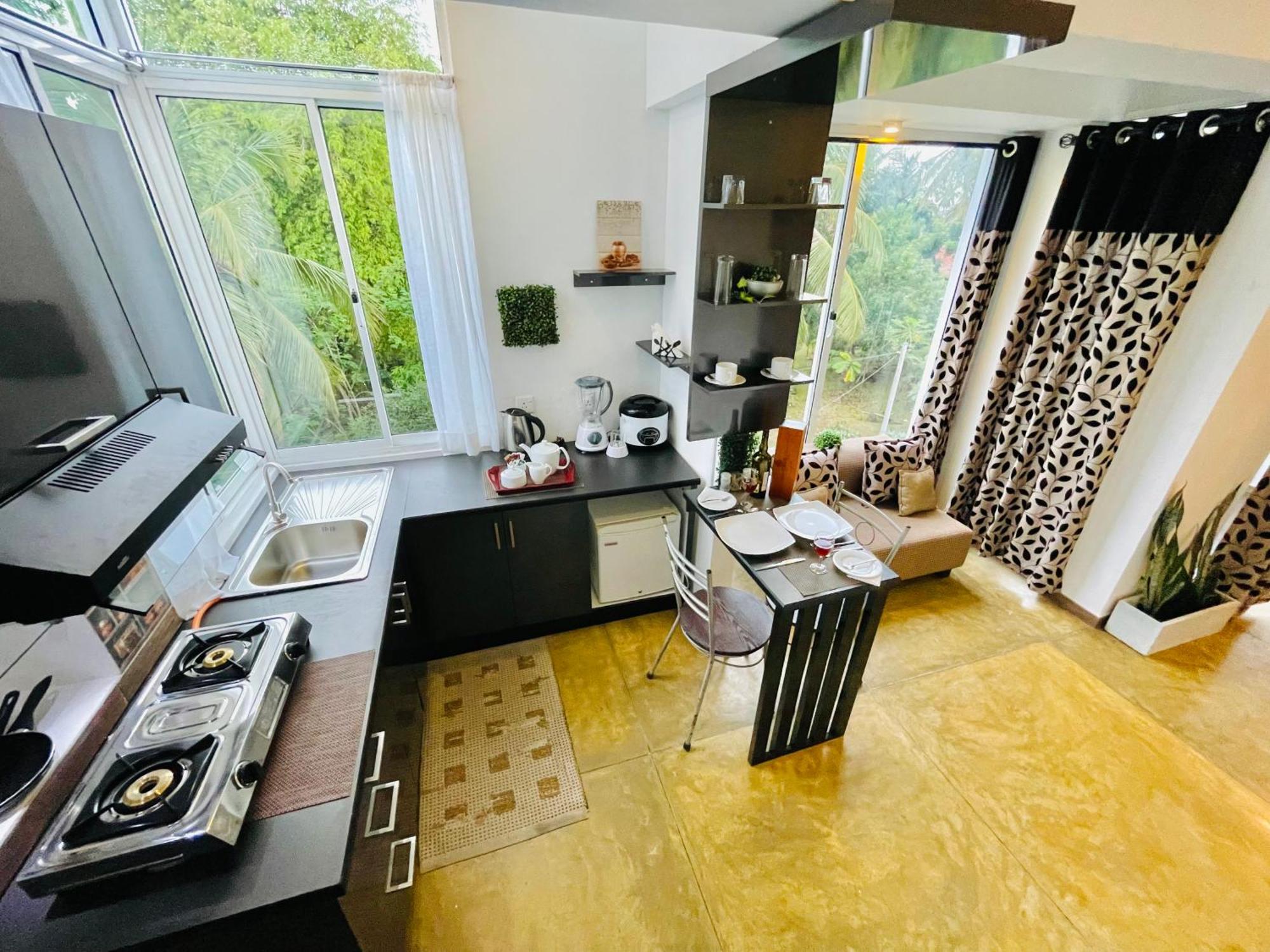 8 Plus Luxury Apartments Negombo Ngoại thất bức ảnh