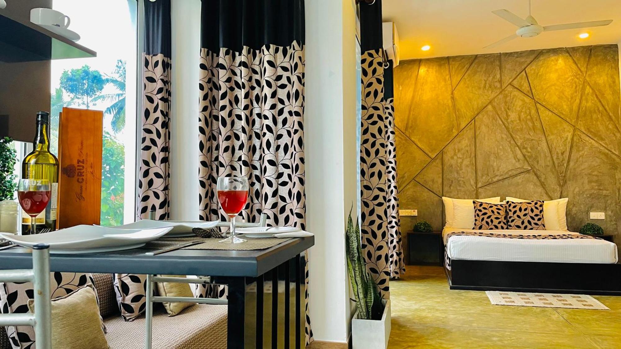 8 Plus Luxury Apartments Negombo Ngoại thất bức ảnh