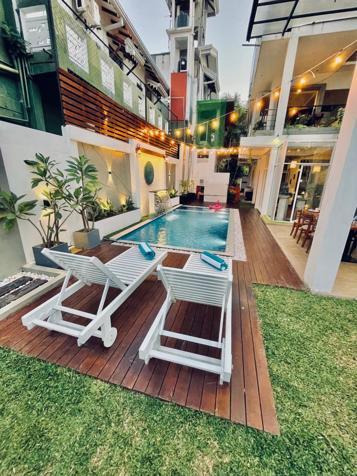 8 Plus Luxury Apartments Negombo Ngoại thất bức ảnh